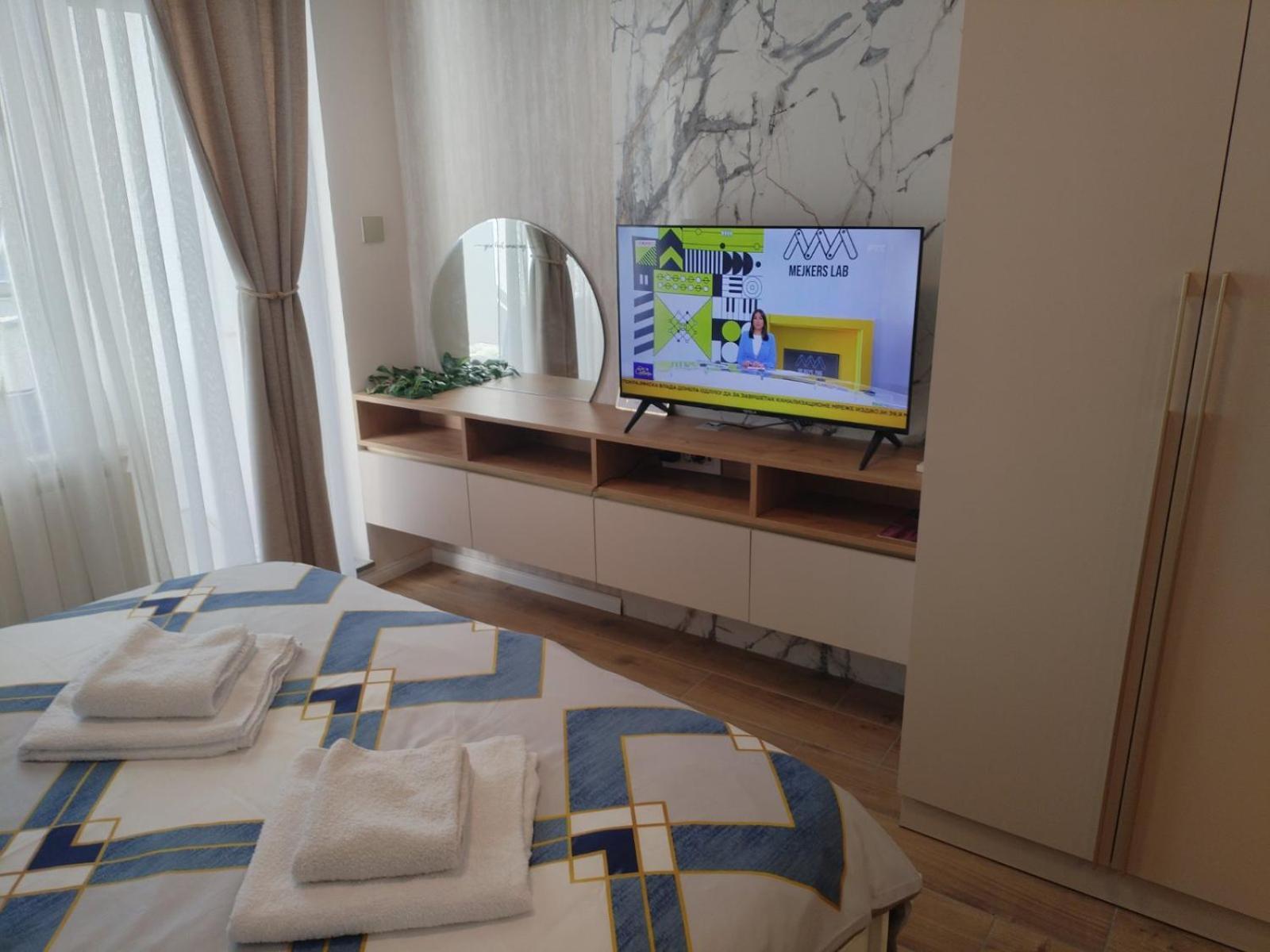 Apartment Centrum - Free Private Parking نوفي ساد المظهر الخارجي الصورة